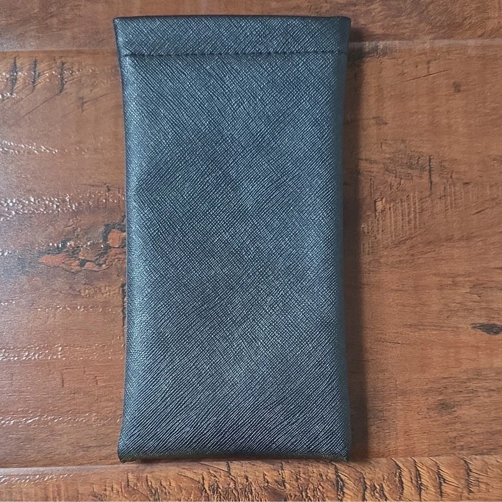 BCBGMAXAZRIA Black Faux Leather Eyeglass Pouch Felt Lining for Glasses